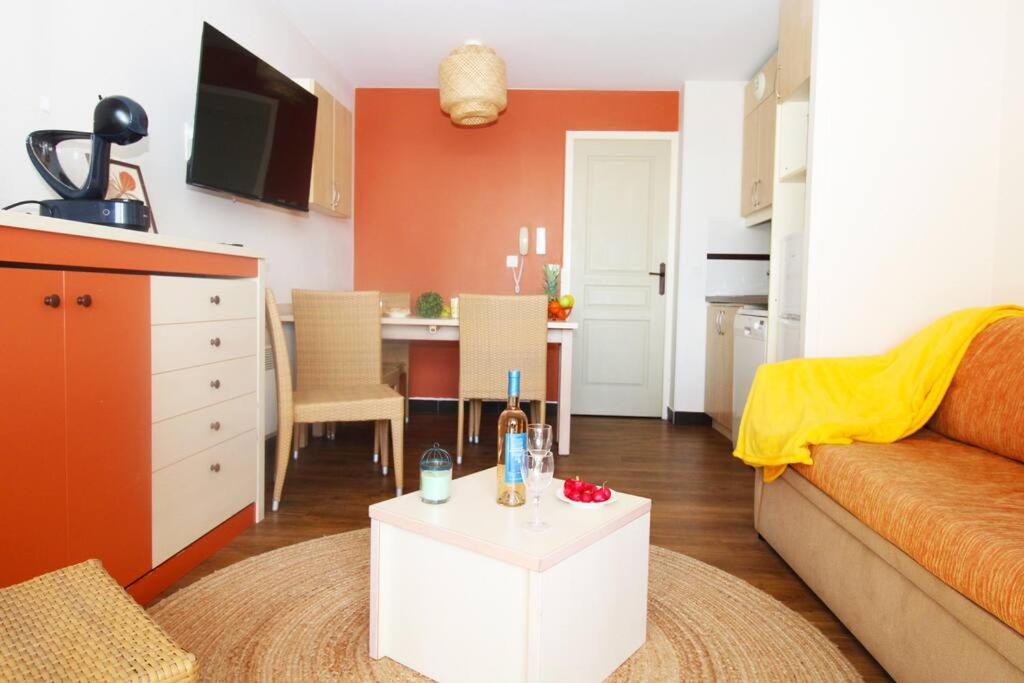 Appartement Renoir YourHostHelper renoir 1267 33 Avenue Amiral Wester Wemyss, 06150 Cannes