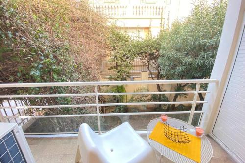 Appartement Renovated 2 bedrooms 50m from the Croisette and the sea 1st floor 61 boulevard de la Croisette Cannes