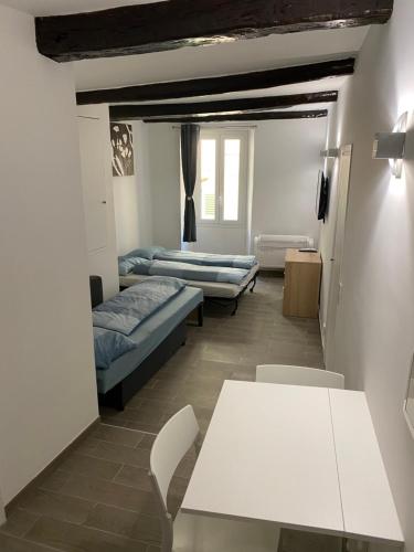 Appartement Renovated studio in the heart of the Old Town 1st floor 24 Rue Mattoni Menton