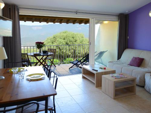 Maison de vacances res Alba Rossa, Serra di Ferro, Apt with terrace or balcony and sea view  Serra-di-Ferro