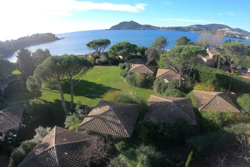 Résidence Agathos (un jardin sur la plage) Agay france