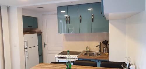 Appartement résidence au calme, verdoyant et proche de tout 156 Avenue de Maubuisson Maubuisson