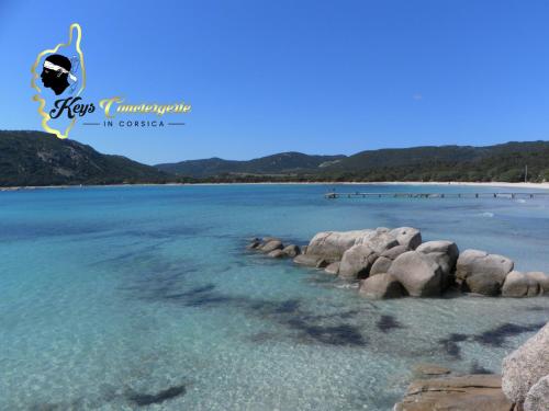 Résidence Cala Sultana 4 pers avec Piscine chauffée- accès privé à la Plage de SANTA GIULIA Porto-Vecchio france