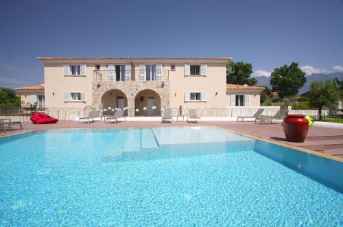 Residence Catherine Calvi france