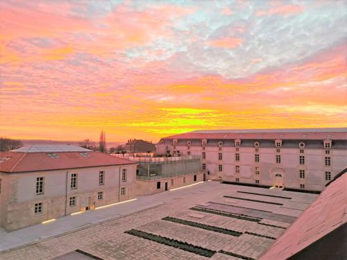 Appartements Résidence de l'Arsenal Royal - Meublés de Tourisme Quai aux Vivres Rochefort