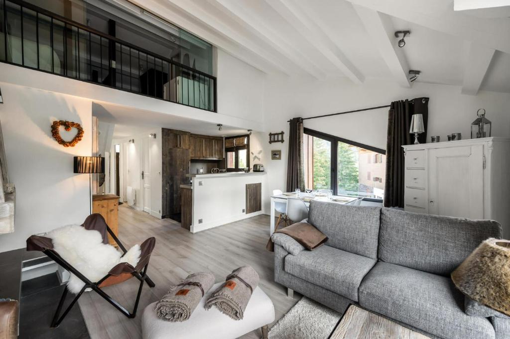 Appartement Résidence Dou Du Midi - 4 Pièces pour 8 Personnes 224 410 Rue des Rois, 73120 Courchevel