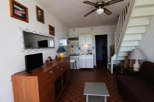 Appartement Résidence Floralies - Pièces 974 430 av.du Palais de la Mer Rés. Floralies 1, Chardons bleus n°427 2e étage Pk N°483 Le Grau-du-Roi