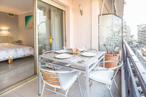 Appartement Résidence Le Cheverny 3 Rue Latour-Maubourg Cannes