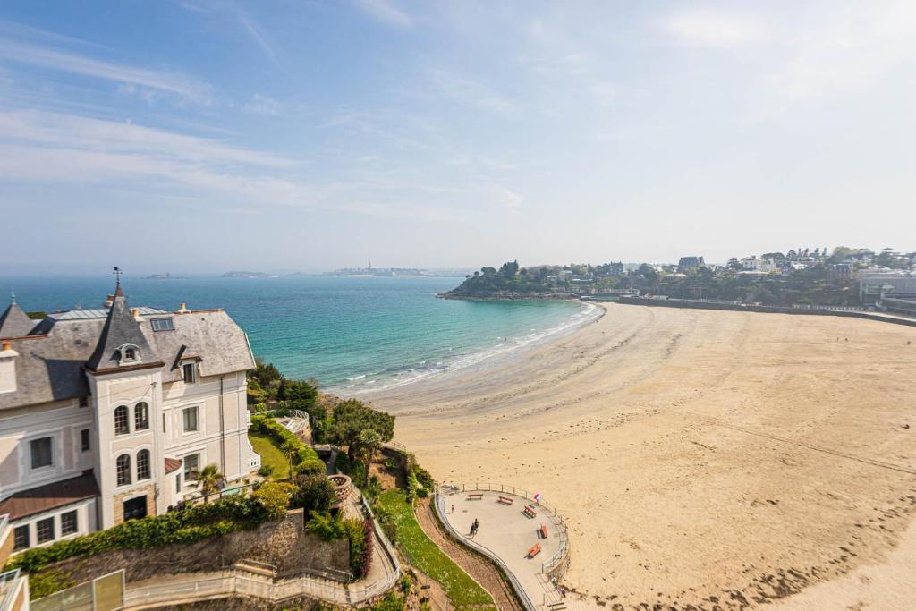 Appartements Résidence Le Crystal 15 rue de la Malouine, 35800 Dinard