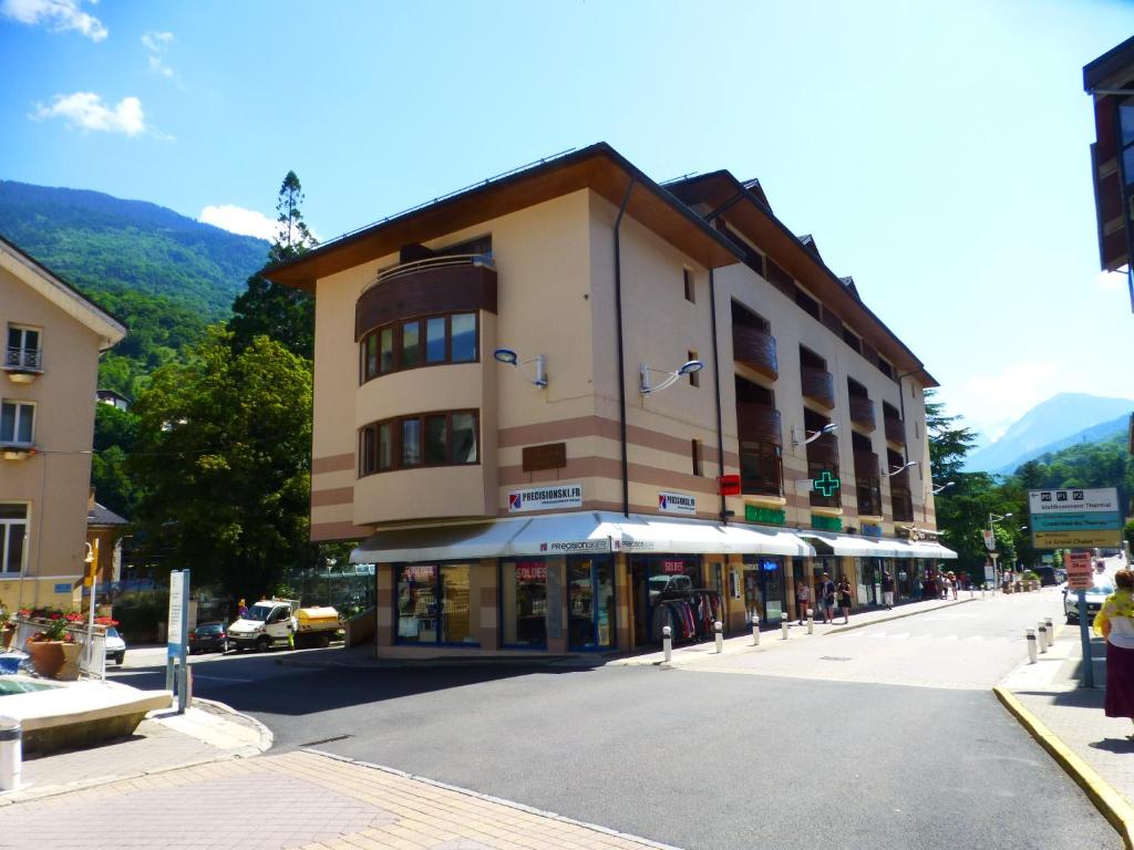 Appartements Résidence Le Grand Chalet Esplanade des Thermes, 73570 Brides-les-Bains