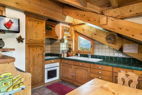 Appartement Résidence Le Tetras - 4 Pièces pour 8 Personnes 084 1830 ROUTE DU BELVEDERE - Station COURCHEVEL MORIOND - Belvédère  - Courchevel Courchevel