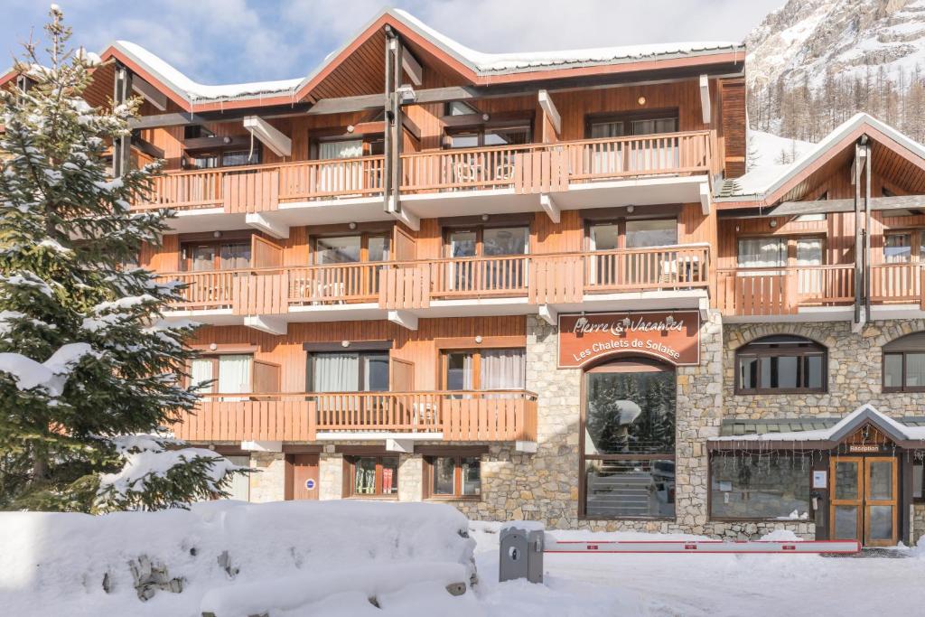 Appartements Residence Les Chalets de Solaise - maeva Home Quartier de l'Illaz, 73150 Val dʼIsère