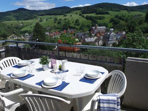 Appartement Résidence Les Châteaux d'Alsace, Orbey, apartment for 5 people with balcony  Orbey