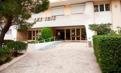 Appartement Résidence les Ibis Location entre mer et montagne 61, boulevard Edouard Le Bellegou les Ibis entrée B Toulon