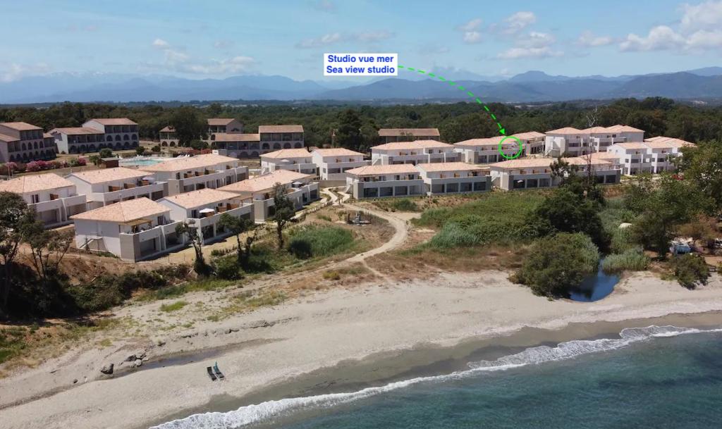 Appartement Residence Marina di Bravone - appartement 2 personnes Vue Mer 1er etage N113 Residence Marina di Bravone, Plage de Bravone, Bat G2 Lot 113, 20230 Linguizzetta