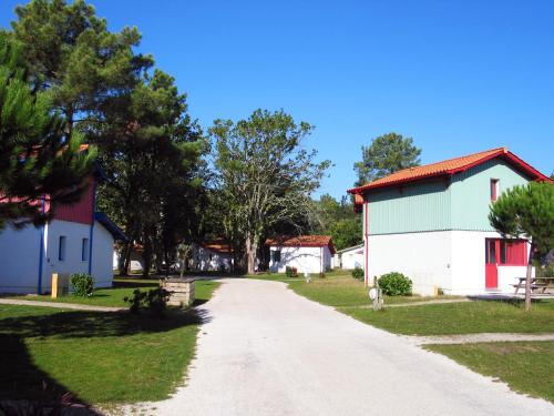 Village vacances Résidence Néméa Les Rives de Saint Brice Hameau de Paco - 70 Avenue de la Libération Arès