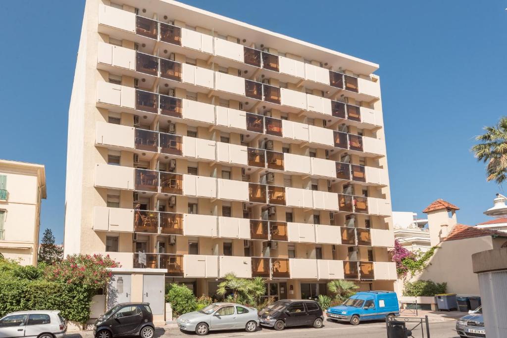 Appartements Residence Promenades des Bains - maeva Home 109, avenue des Chèvrefeuilles, 83700 Saint-Raphaël