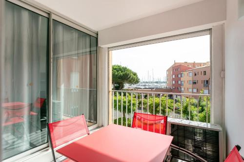 Appartement RESIDENCE QUAI D'AZUR 13 Avenue des Sergents Le Cap d\'Agde