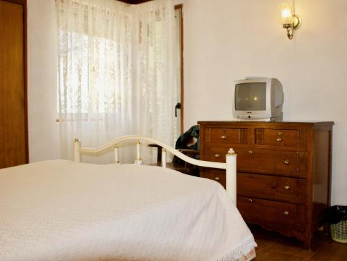 B&B / Chambre d'hôtes Residencial Tarouca R. 25 de Abril 37 Fundão