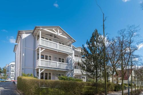 Appartement Residenz Prorer Wiek App 10 strandnah, mit Balkon by Unsere Urlaubszeit Heinrich-Heine-Str. 9 Binz