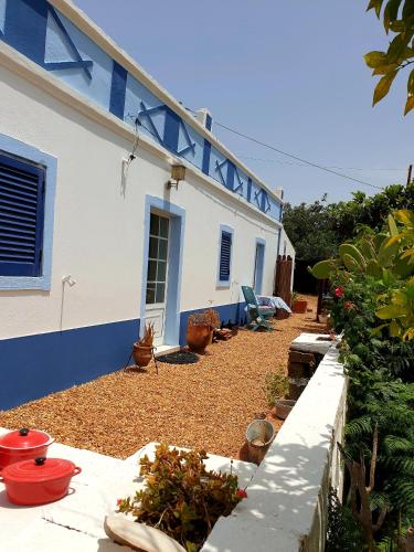Restored 2 Bedroom Farmhouse - Aircon Wifi Plunge Pool Moncarapacho portugal