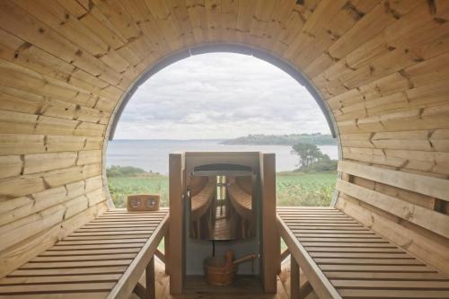 Maison de vacances Rhun Izella house exceptional view - jacuzzi sauna facing the sea 1005 Route de Rhun Izella Plougasnou