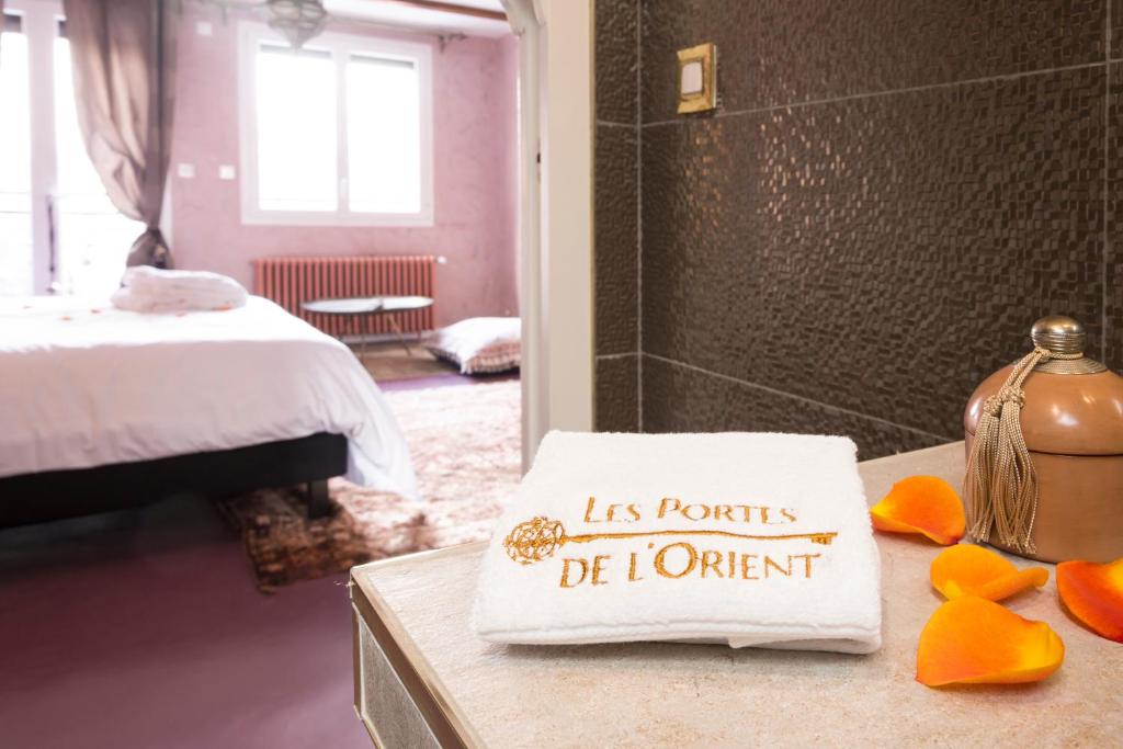 Riad Riad SPA \ 7 Rue Jacques Cartier, 37000 Tours