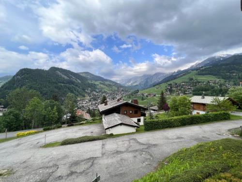 Appartement Richemont 12 - Duplex proche pistes vue sous le bois 50 La Clusaz