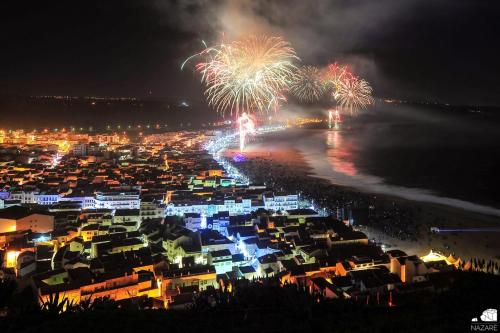 Maison d'hôtes Ricky GuestHouse Av. de Badajoz 1, 2450 Nazaré, Portugal Nazaré