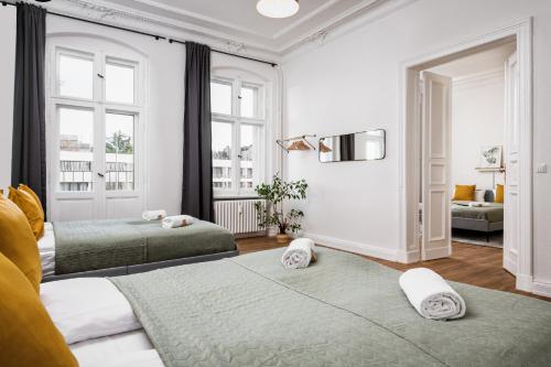 Riesiges Apartment nahe Kudamm sehr schöner Altbau 123m2 groß 12 Gäste Berlin allemagne