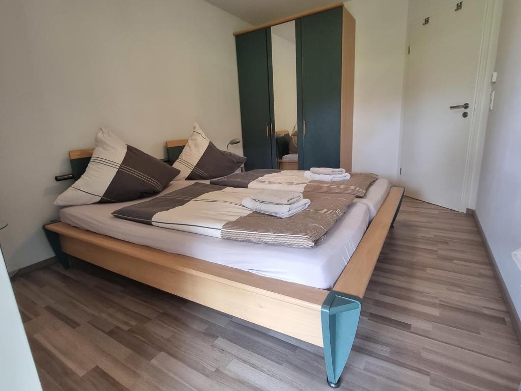 Appartement Rietburg EG Rieslingweg 7, 76835 Rhodt unter Rietburg