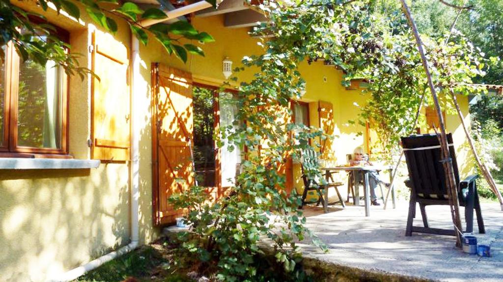 Maison de vacances Romantic cottage in the Ardeche with free WiFi and TV Domaine liberte vernoux-en-vivarias, 07240 Vernoux-en-Vivarais