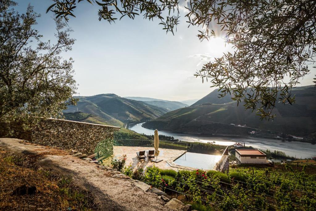 Villa Romantic Luxury Douro Valley Villa and Vineyard Estrada Municipal 513-1, 5110-205 Folgosa