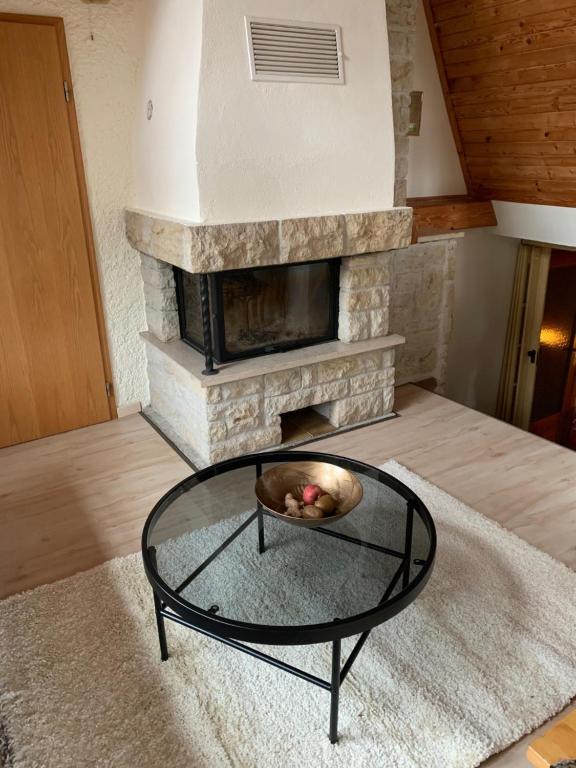 Maison de vacances Romantische Ferienwohnung Metzner 30 Burglemnitz, 07368 Remptendorf