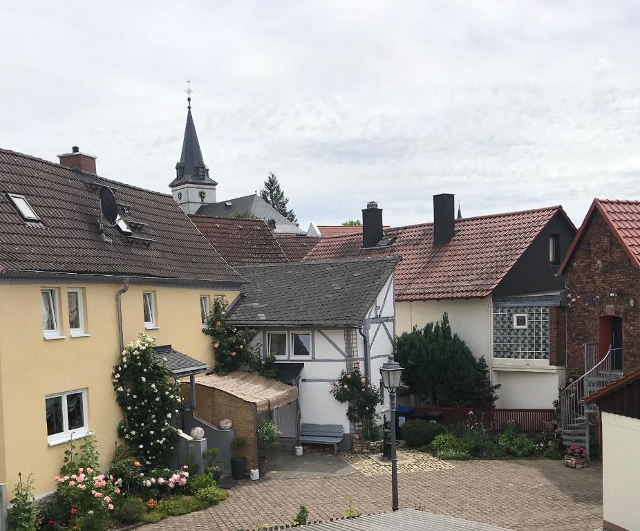 Appartement Romantisches Gästezimmer - Zentralgelegen Zum Stadttor 23, 61273 Wehrheim