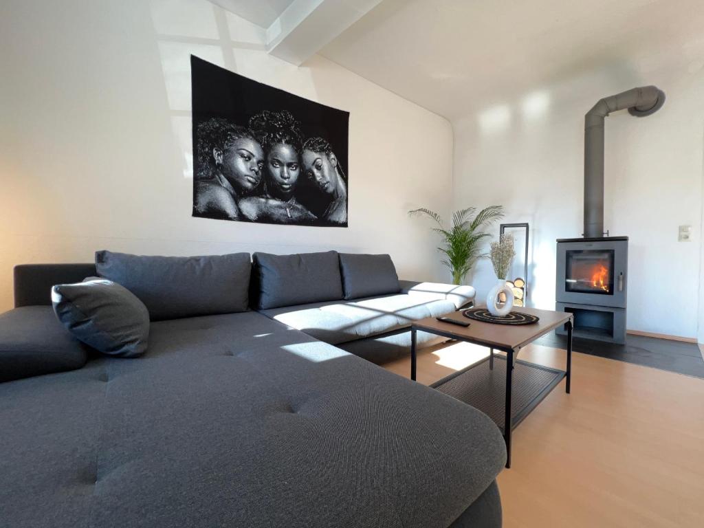 Appartement Romantisches Kamin-Apartment by Rabe - Netflix & Coffee-Bar & Parkplatz 35 Saarlandstraße, 76187 Karlsruhe