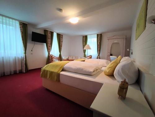 Room in Guest room - Pension Forelle - double room no01 Forbach allemagne