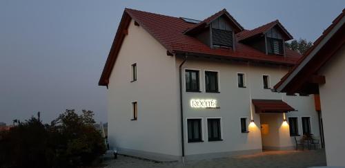 Maison d'hôtes ROOM'Z zimmeraufzeit Ebersberger Str. 25 b Forstinning