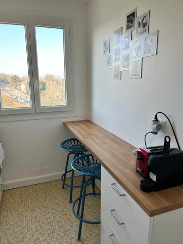 Roosevelt Cosy 1BR Free Parking Easy Access Paris La Defense Saint-Germain-en-Laye france