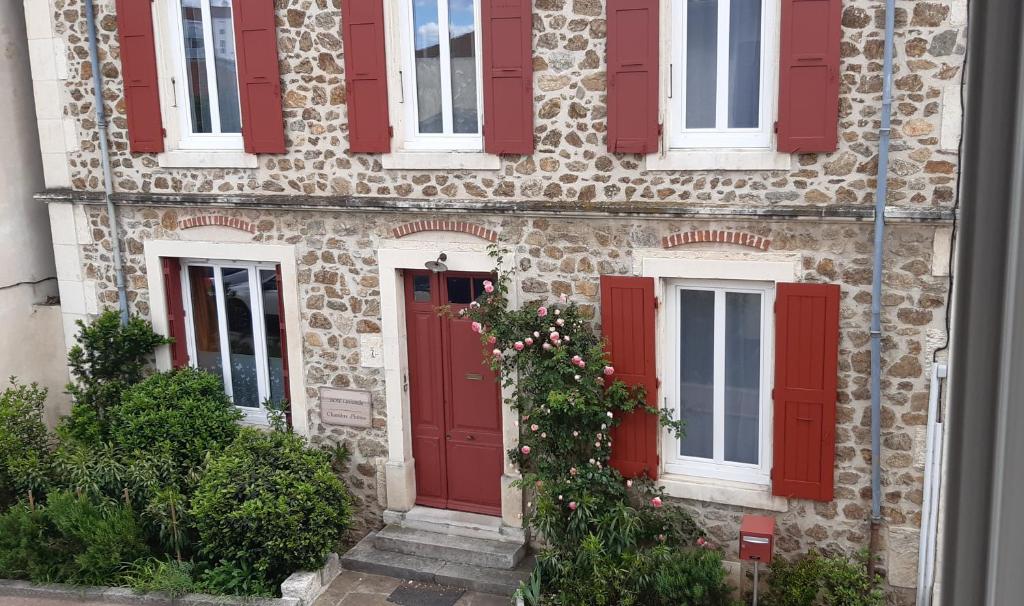 Maison d'hôtes ROSE Lavande 7 Rue Lucien Chautant, 26140 Saint-Rambert-dʼAlbon
