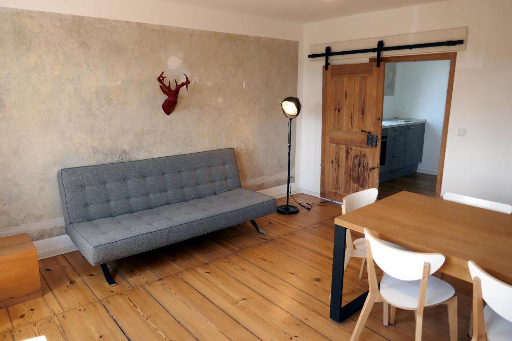 Appartement Roter Hirsch 79 Berliner Straße, 16248 Oderberg