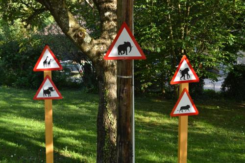 Maison de vacances Roulotte au Paradis des Animaux 2 à 4 personnes 209 Chemin du Vallon Coublevie