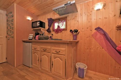B&B / Chambre d'hôtes Roulotte La Verdine 9 grand'rue Dury
