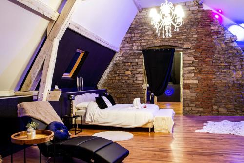 Royal Room - Love-room proche de Nancy Liverdun france