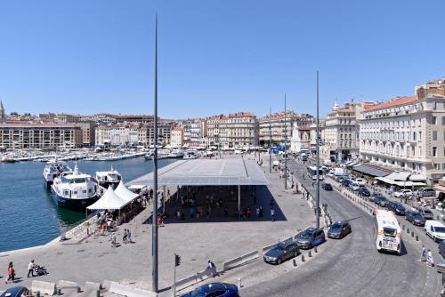 Appartement Royal Vieux-Port - Climatisé 5éme étage 15 Rue Glandeves Marseille