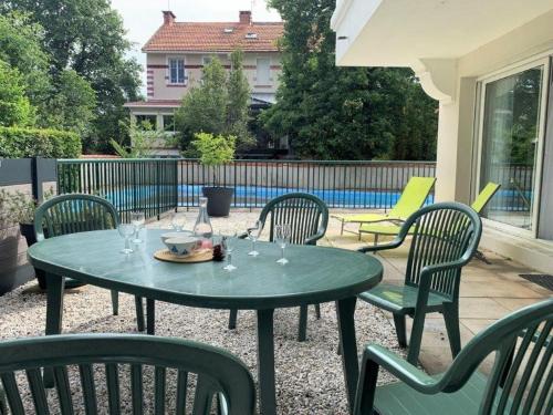 Royan - APPARTEMENT en REZ-DE-JARDIN - résidence LA BERGERE DE MIRBOIS Royan france