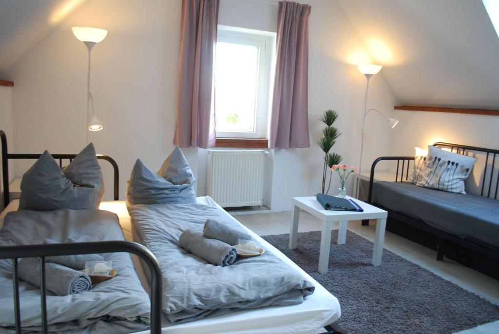 Appartement Ruhige-Ferienwohnung-auf-Pferdehof Hauptstr. 6, 16845 Dreetz