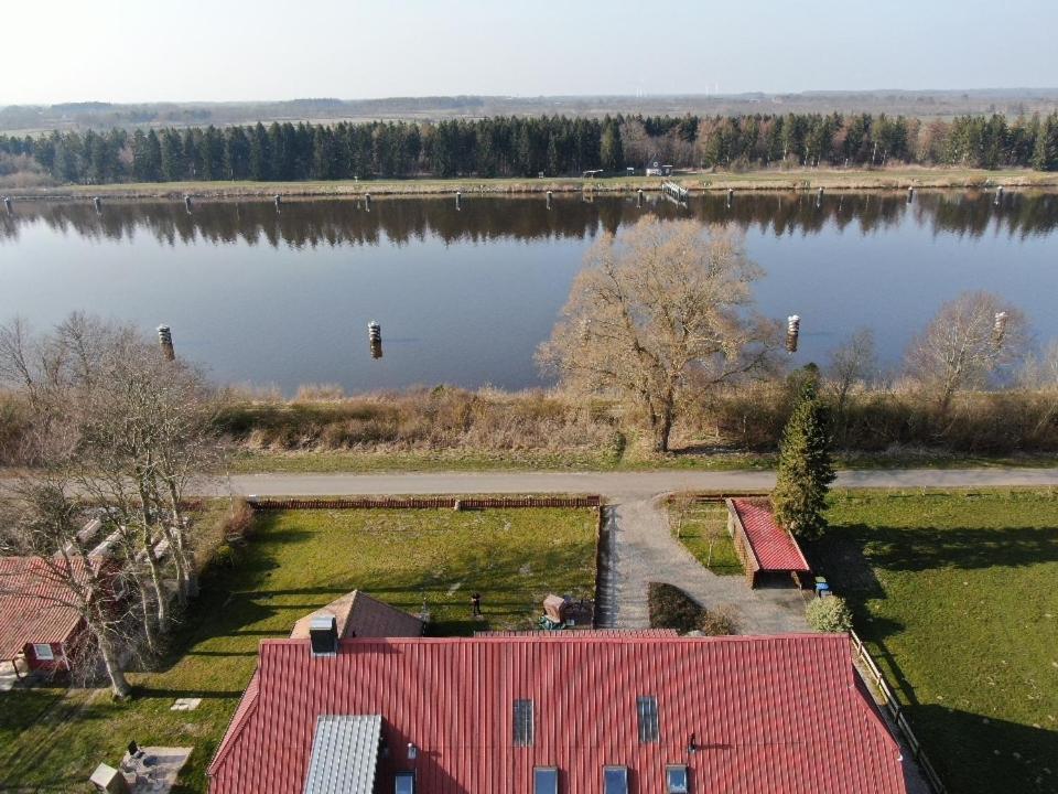 Appartement Ruhige Ferienwohnung direkt am Nord-Ostsee-Kanal Meckelmoor 6, 24797 Breiholz