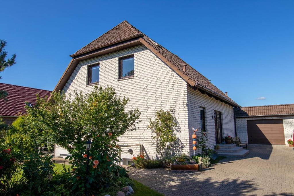 Appartement Ruhige Ferienwohnung in Niepars Gartenstraße 16, 18442 Niepars