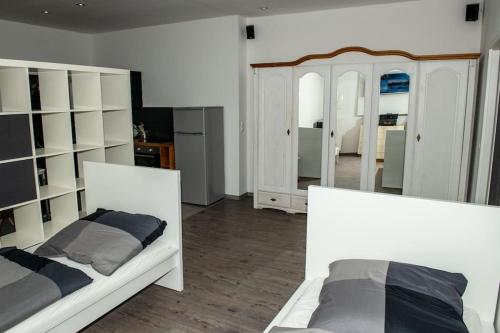 Appartement Ruhige Ferienwohnung mitten im Zentrum 25 Dobenaustraße Plauen